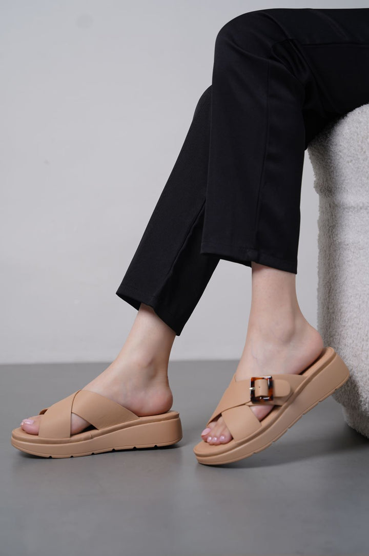 BEIGE BALANCE CRISS-CROSS MAMA SLIDES