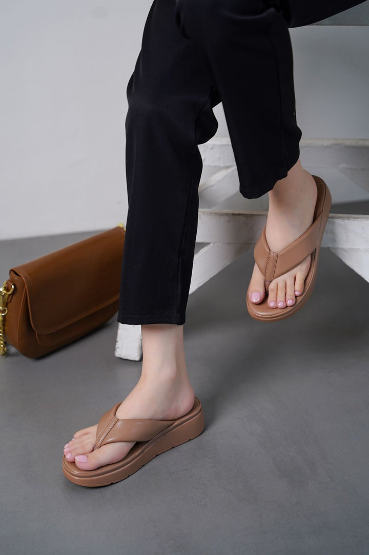 BEIGE MAMA FLIP-FLOPS