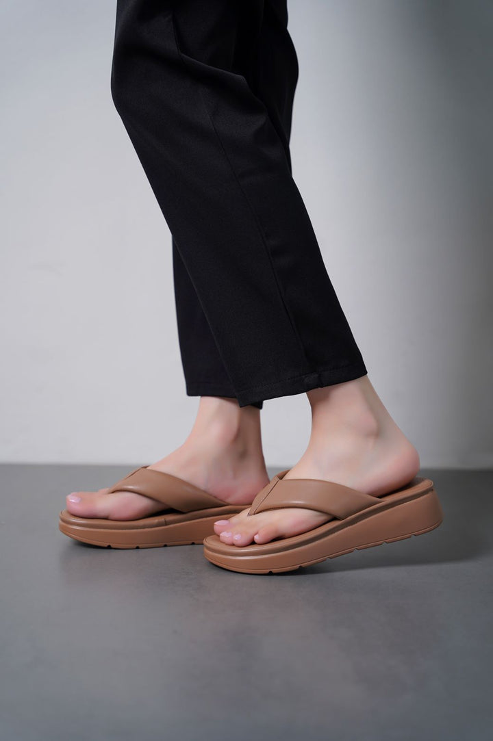 BEIGE MAMA FLIP-FLOPS