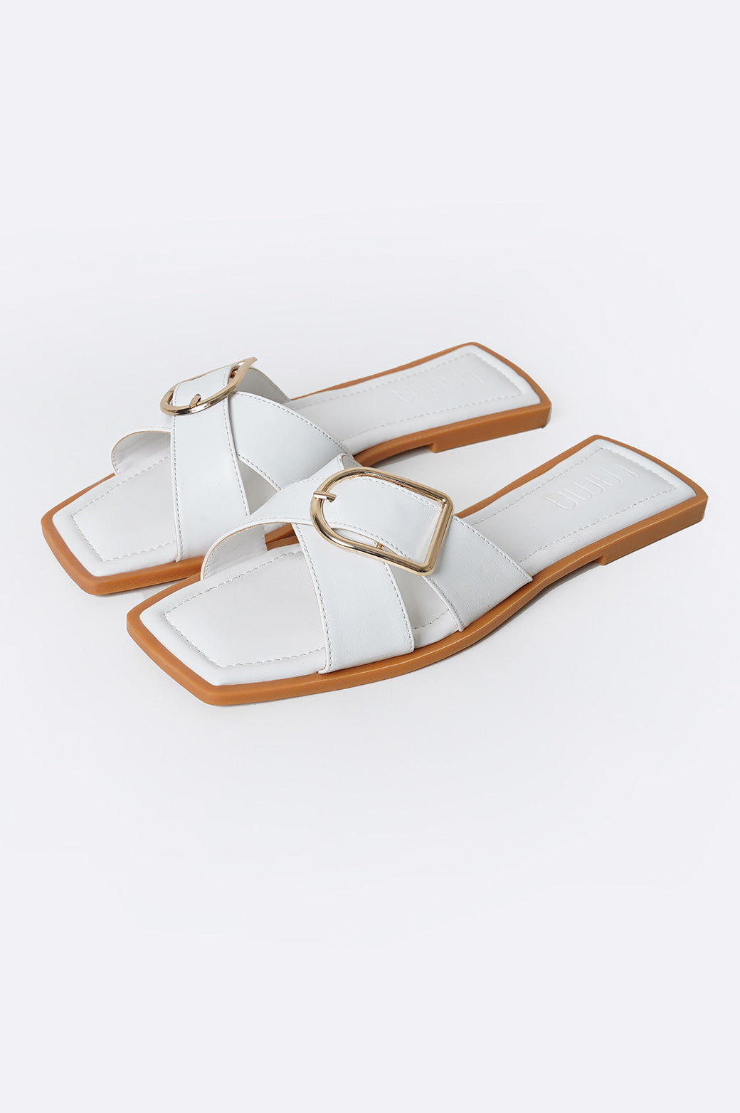 WHITE BASIC BUCKLE SLIDE