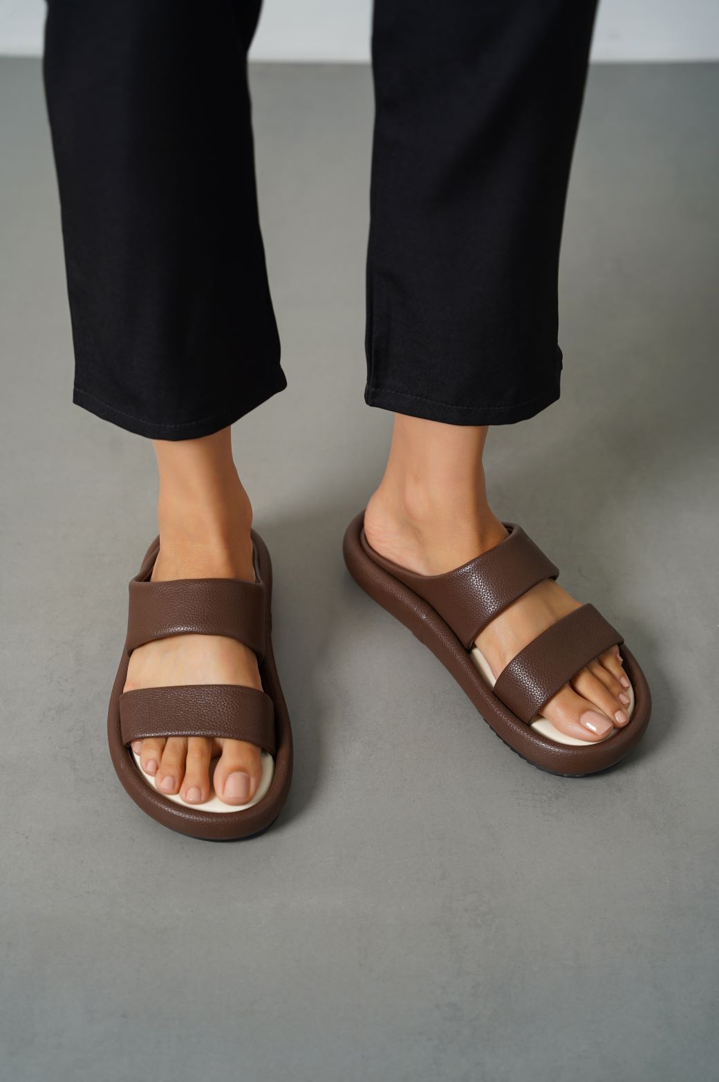COFFEE PUFF MAMA SLIDES