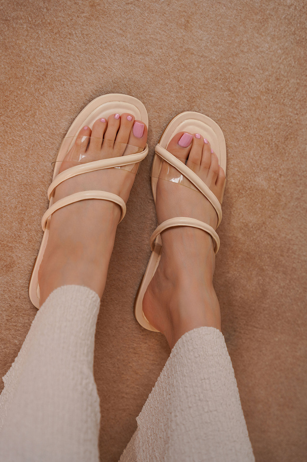 WHITE COMFY DAY SLIDES