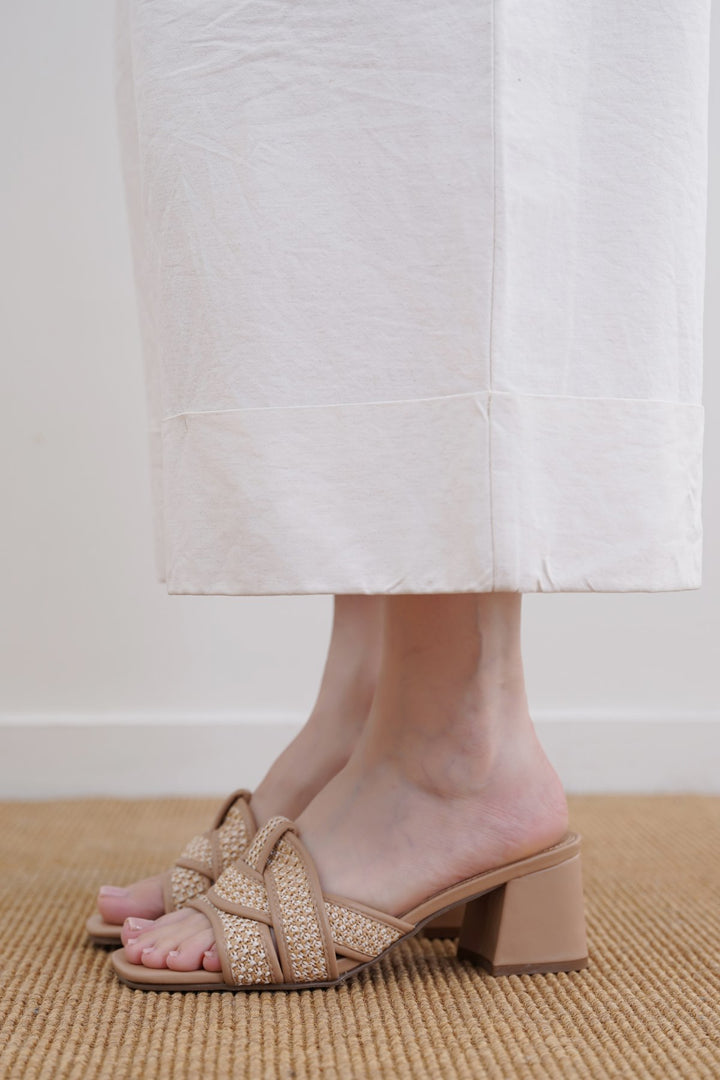 BEIGE WEAVE BLOCK HEELS