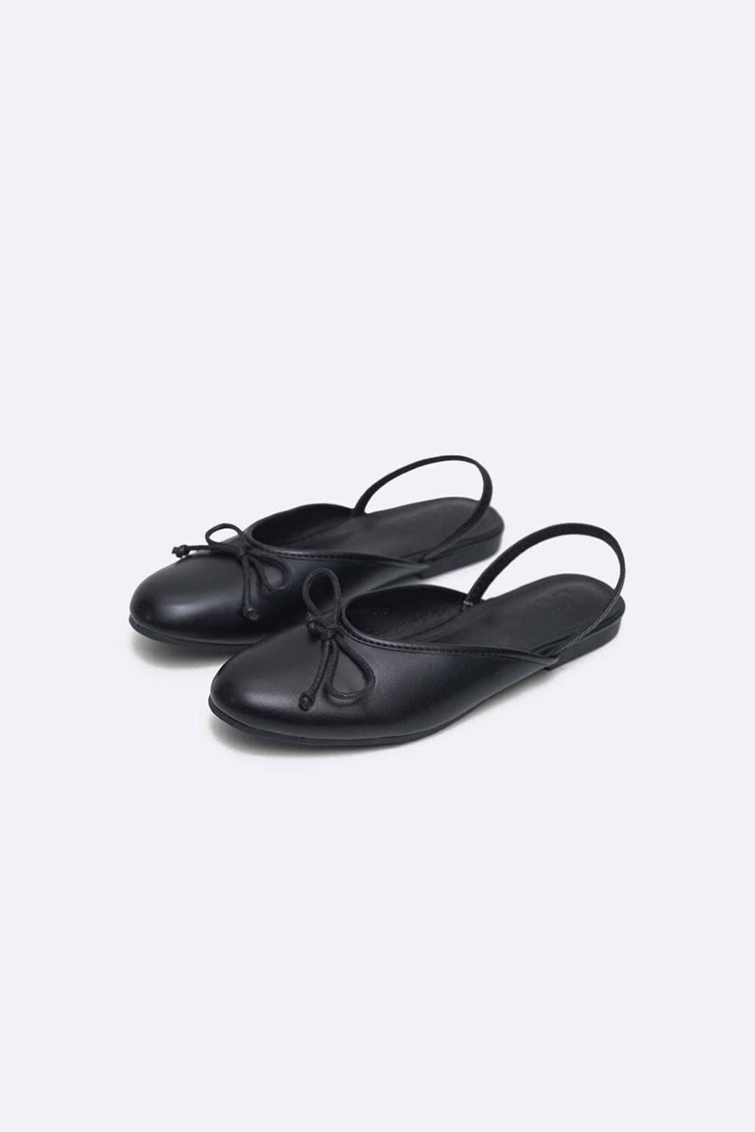 BLACK SLINGBACK BALLERINAS