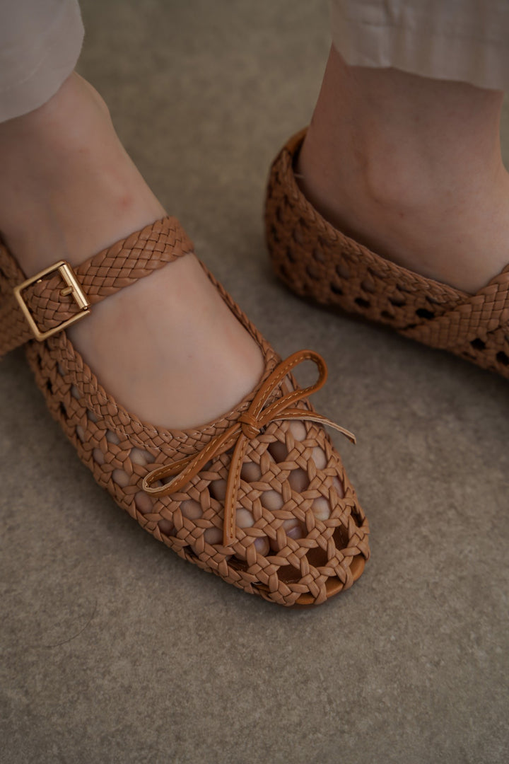KHAKI ASHBY WOVEN PUMPS