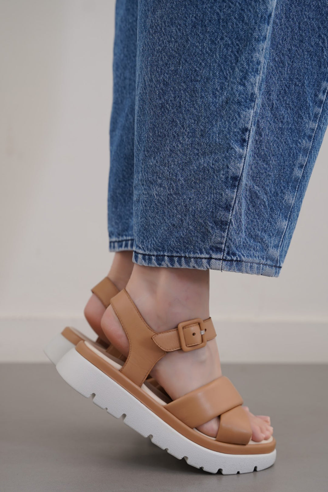 TAN SOFT LEATHER MAMA SANDALS