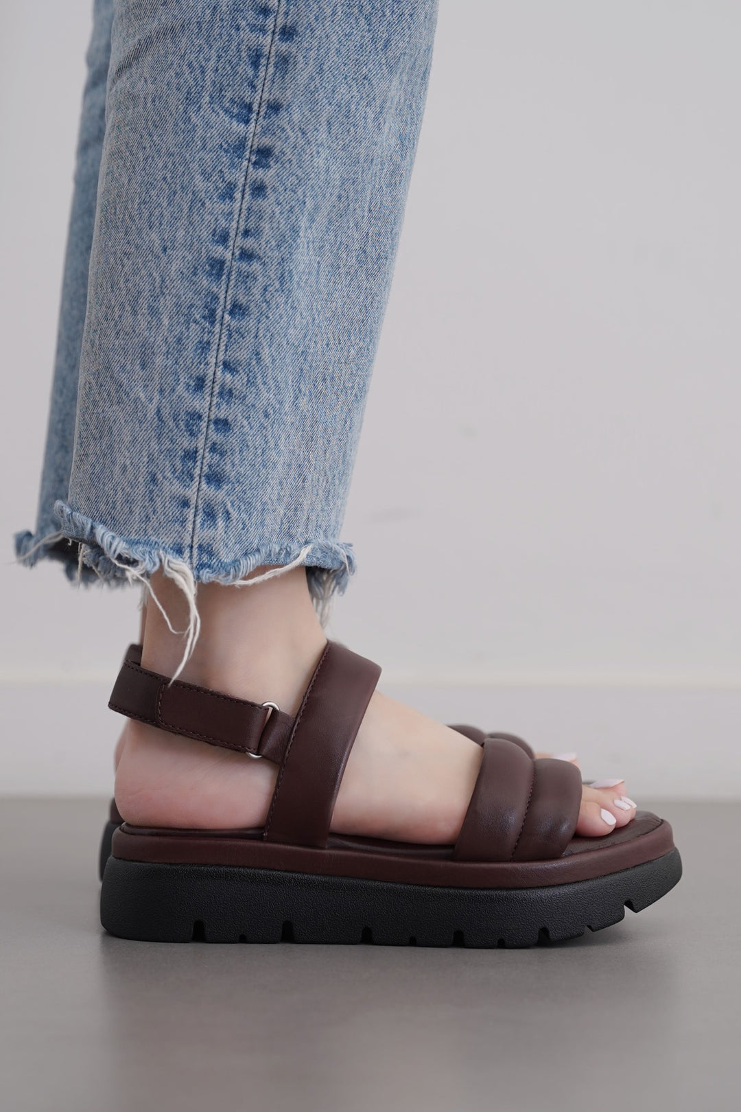 MAROON LEATHER MAMA SANDALS