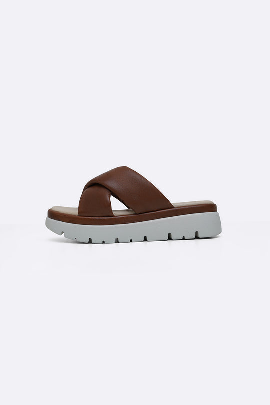 BROWN LEATHER MAMA CROSS SLIDES