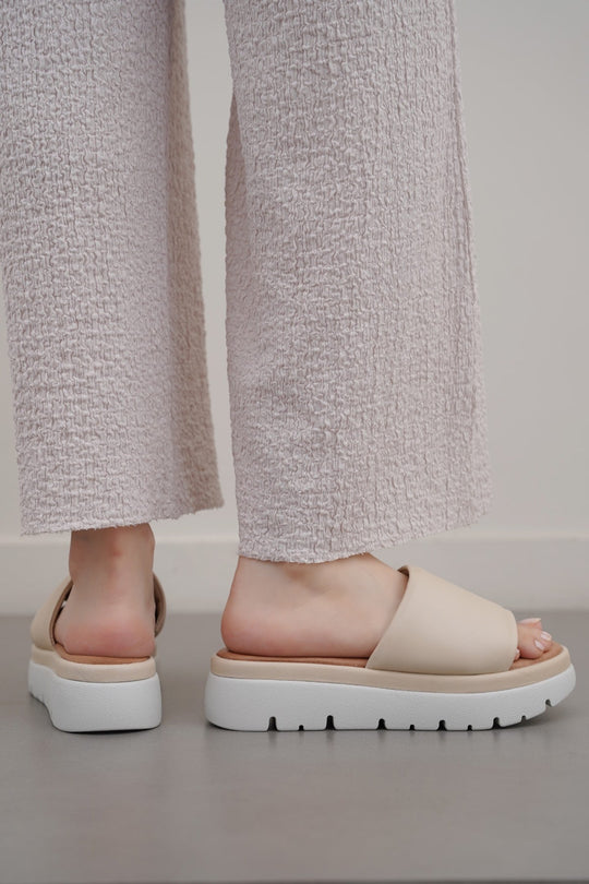 CREAM LEATHER MAMA PLATFORM SLIDES