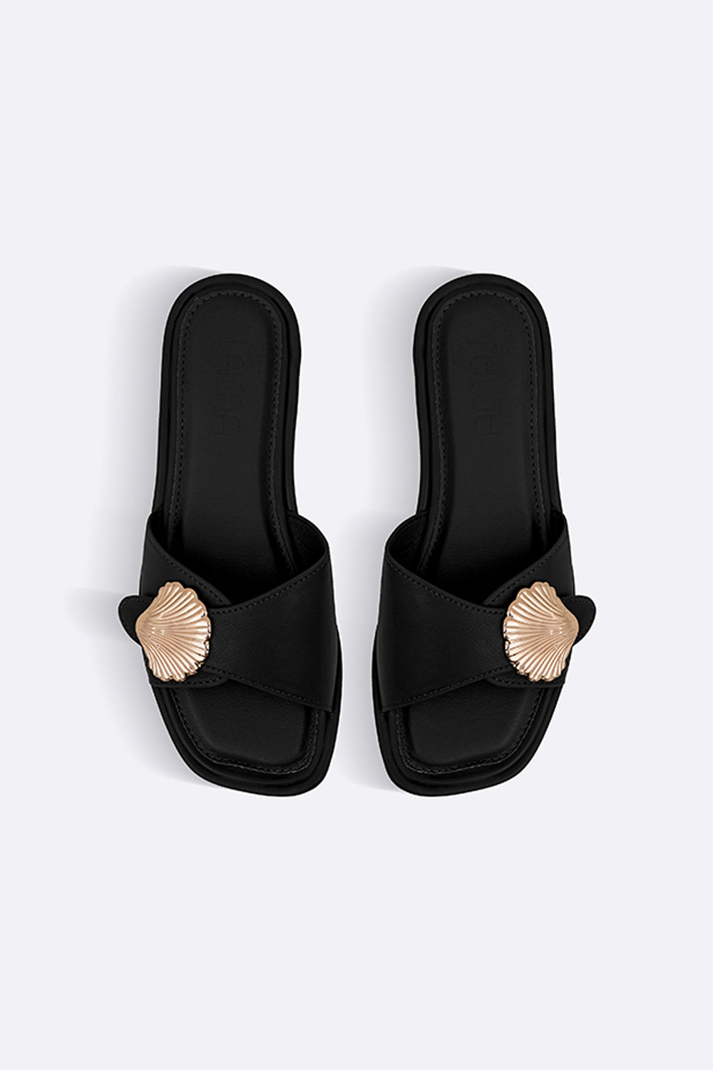 BLACK SEASHELL SLIDES