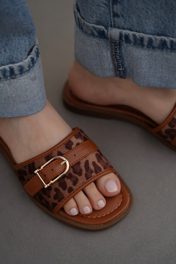 TAN LEOPARD EASY SLIDES