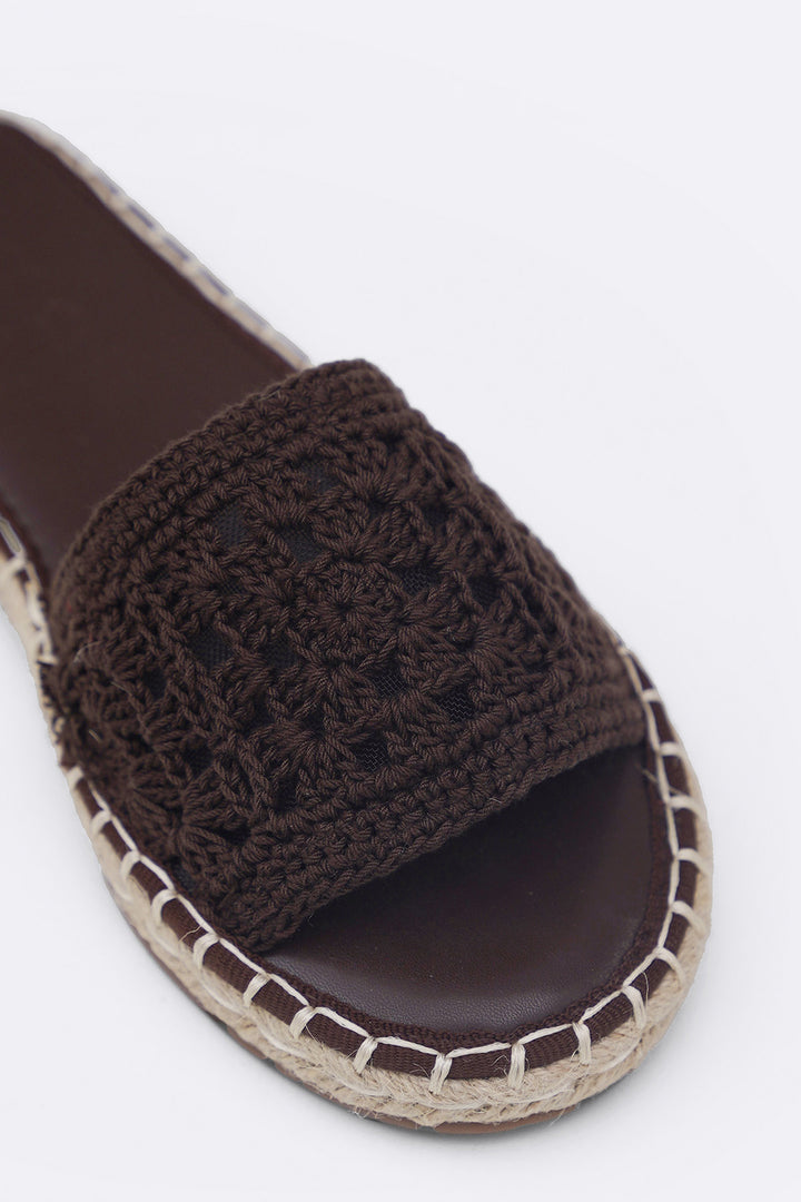 BROWN ROMA WOVEN SLIDES