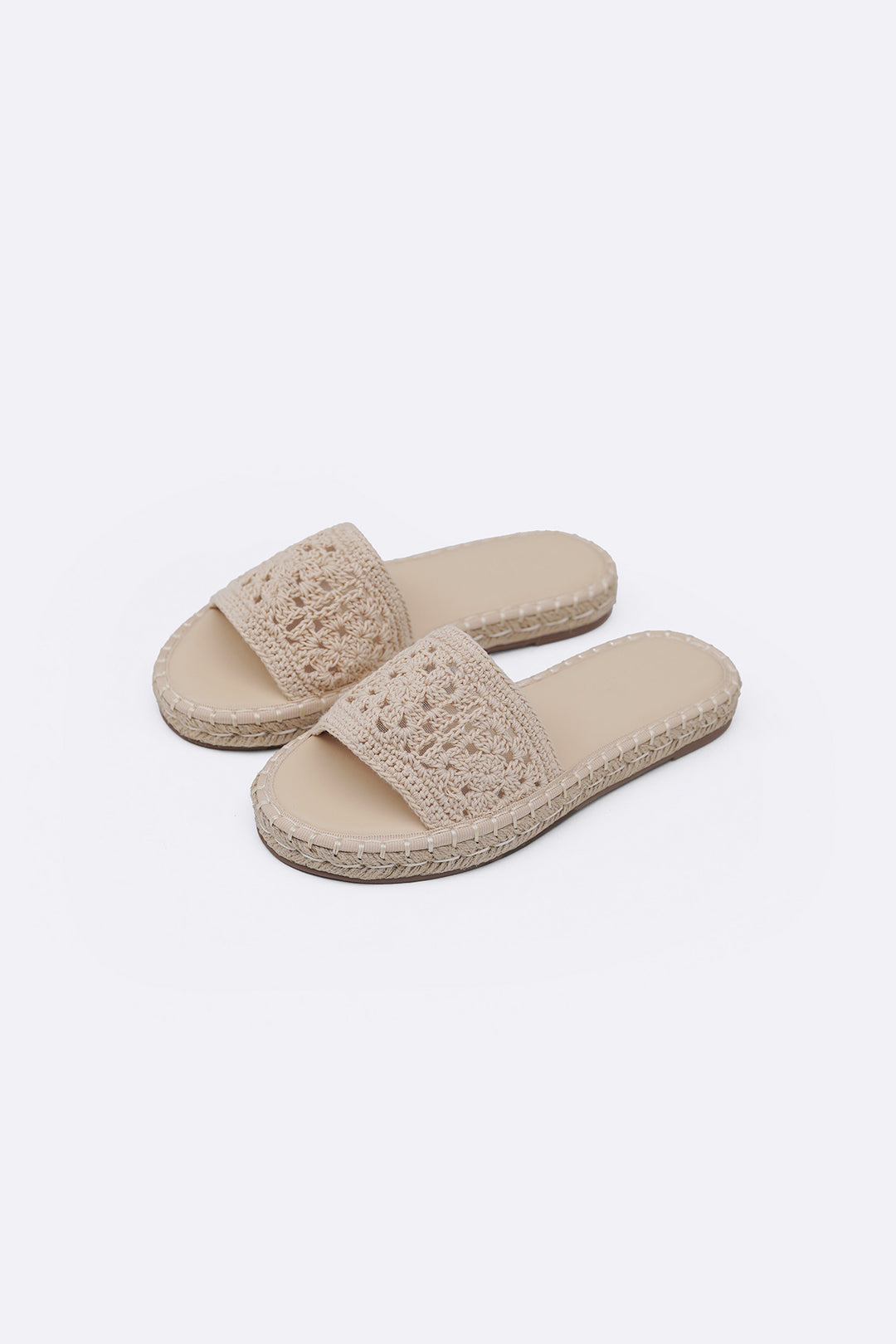 CREAM ROMA WOVEN SLIDES