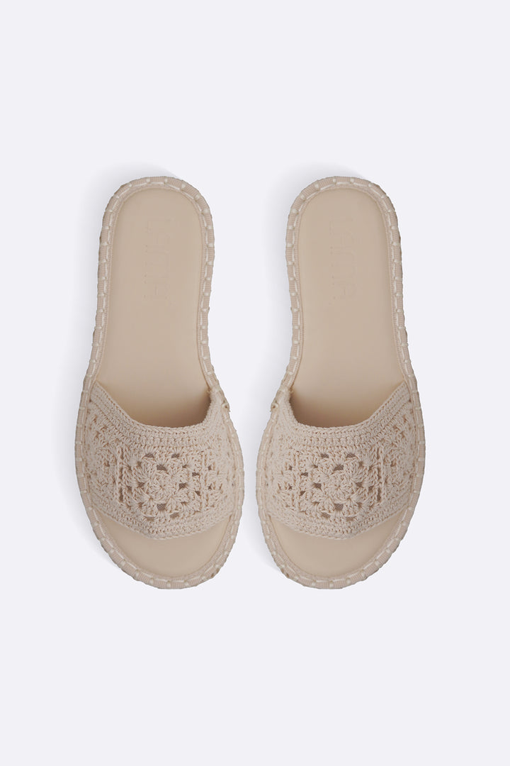 CREAM ROMA WOVEN SLIDES