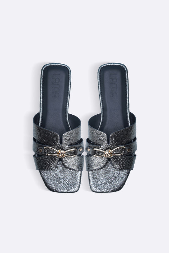 GREY PATENT TEXTURED SLIDES