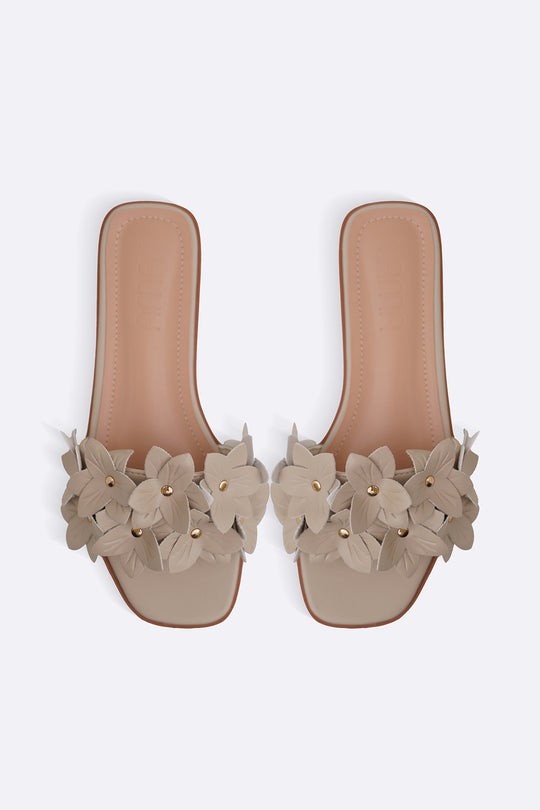 BEIGE EVERYDAY DAISY SLIDES