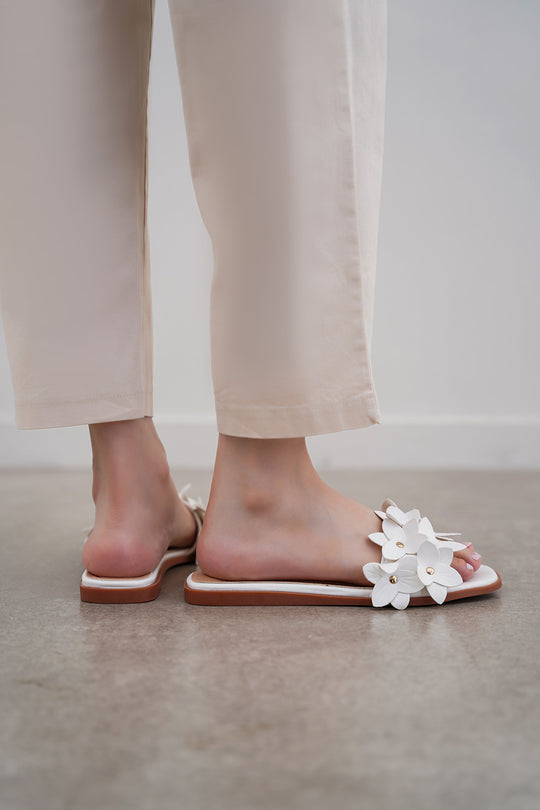 WHITE EVERYDAY DAISY SLIDES