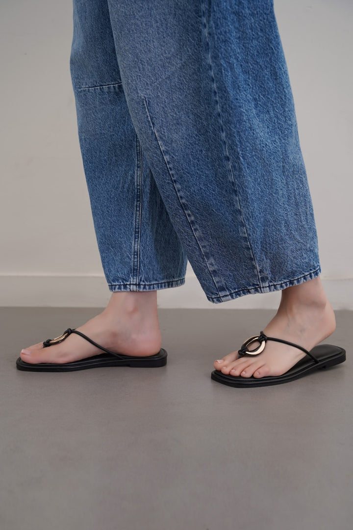 BLACK SUMMER GETAWAY SLIDES