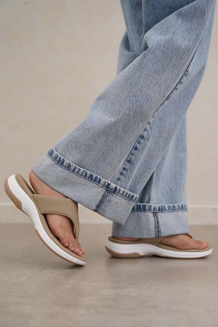 OLIVE MARSMALLOW MAMA FLIP FLOPS