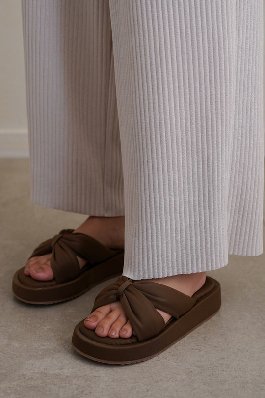 OLIVE BOW MAMA SLIDES