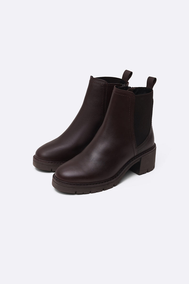 LEATHER CHELSEA BOOTS