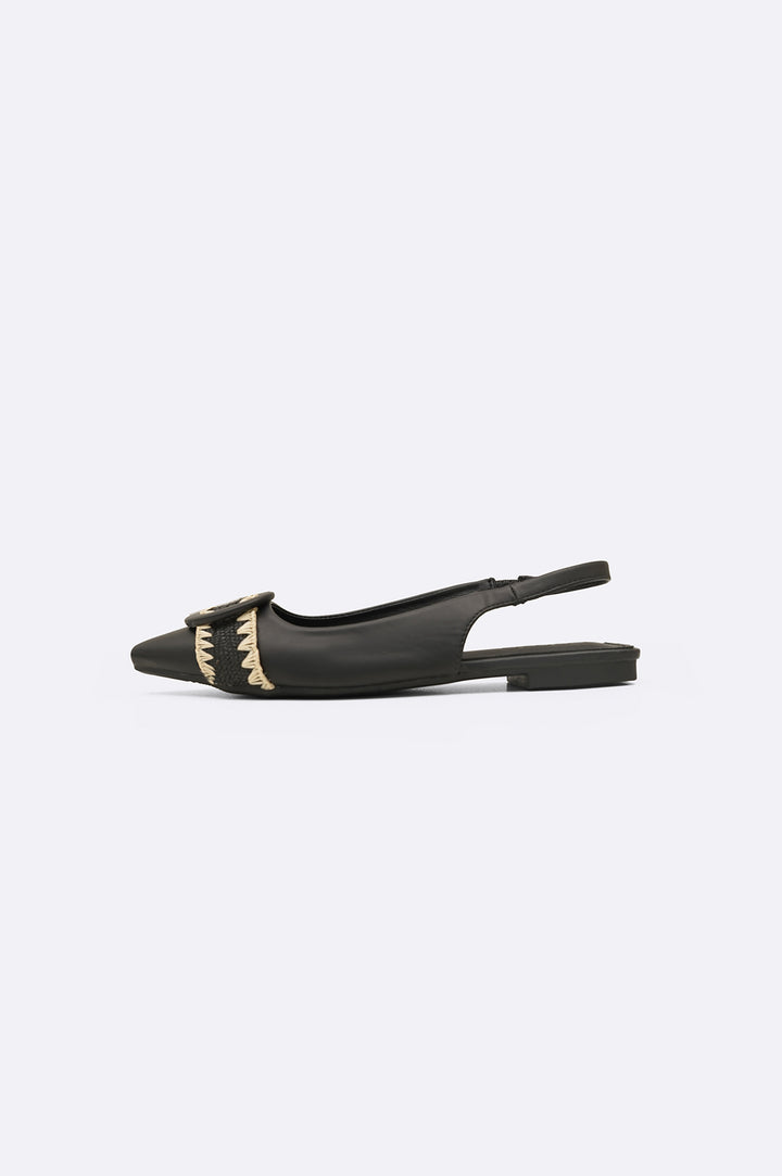 BLACK BRODERIE PUMPS