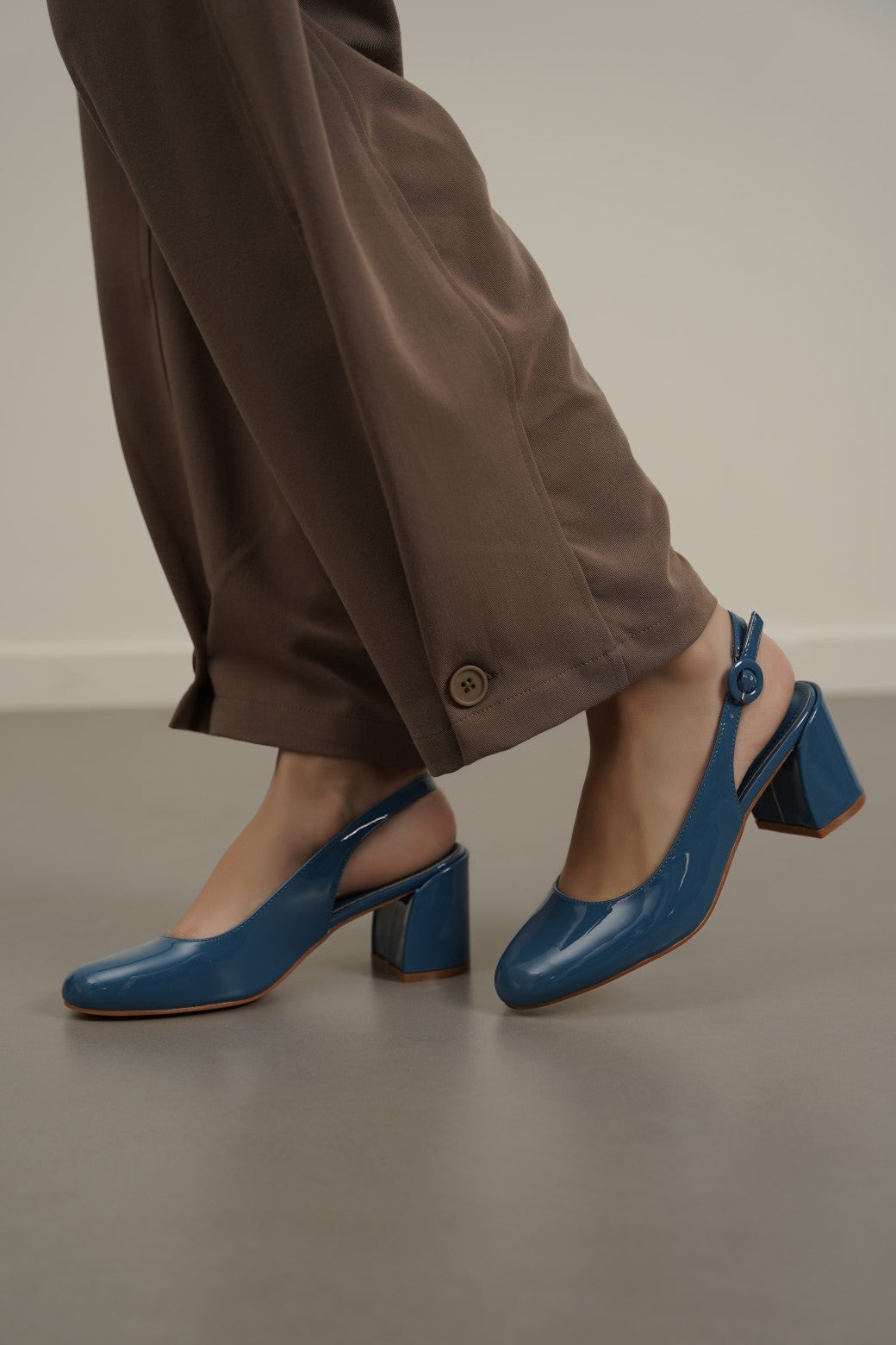 BLUE COMFY HEELED PUMPS