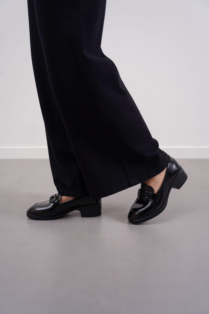 BLACK LISA MAMA LOAFERS