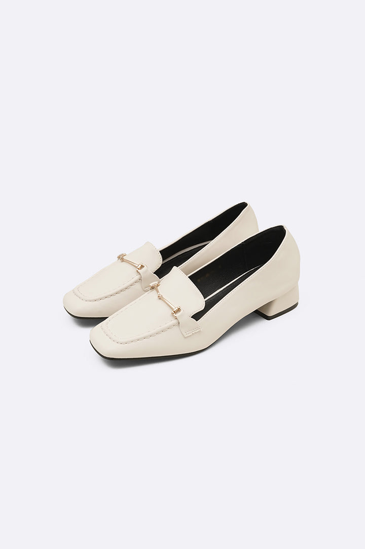 WHITE LOAFERS WITH BLOCK HEEL