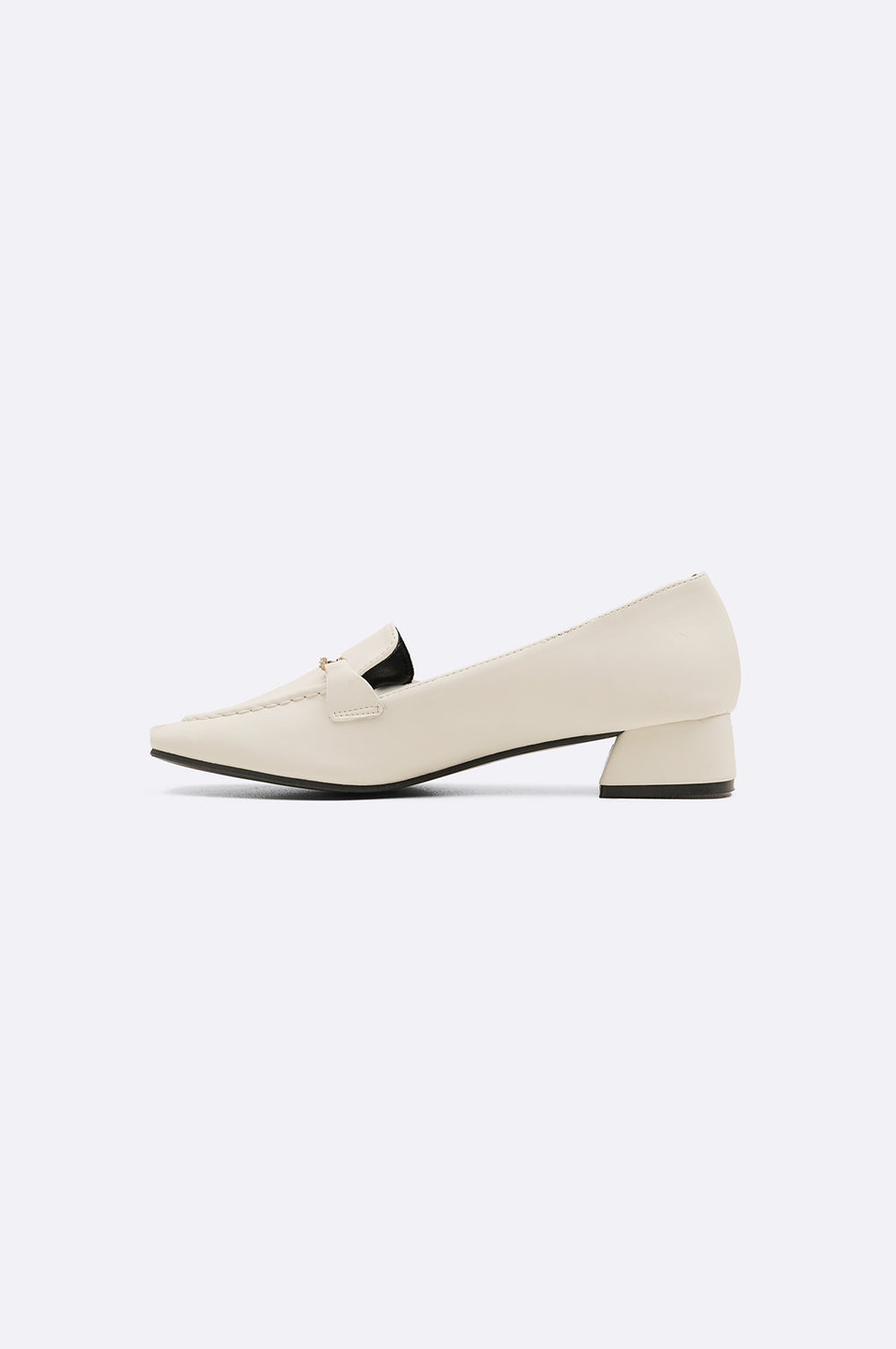 WHITE LOAFERS WITH BLOCK HEEL