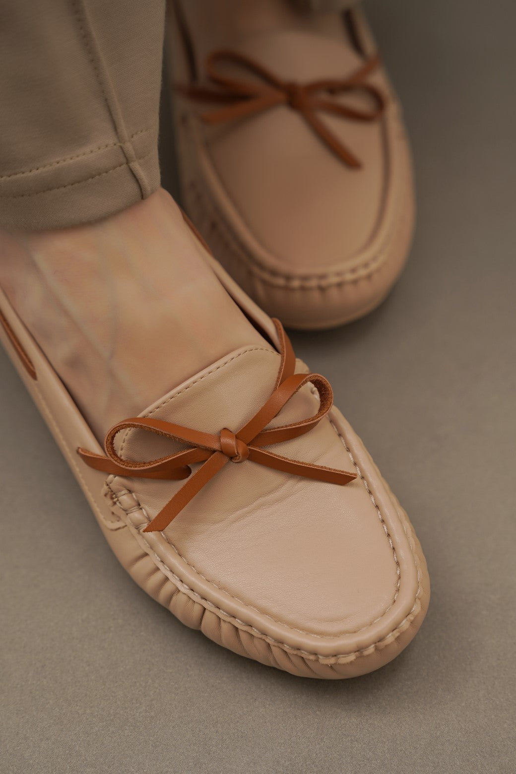 BEIGE MAMA MOCCASINS