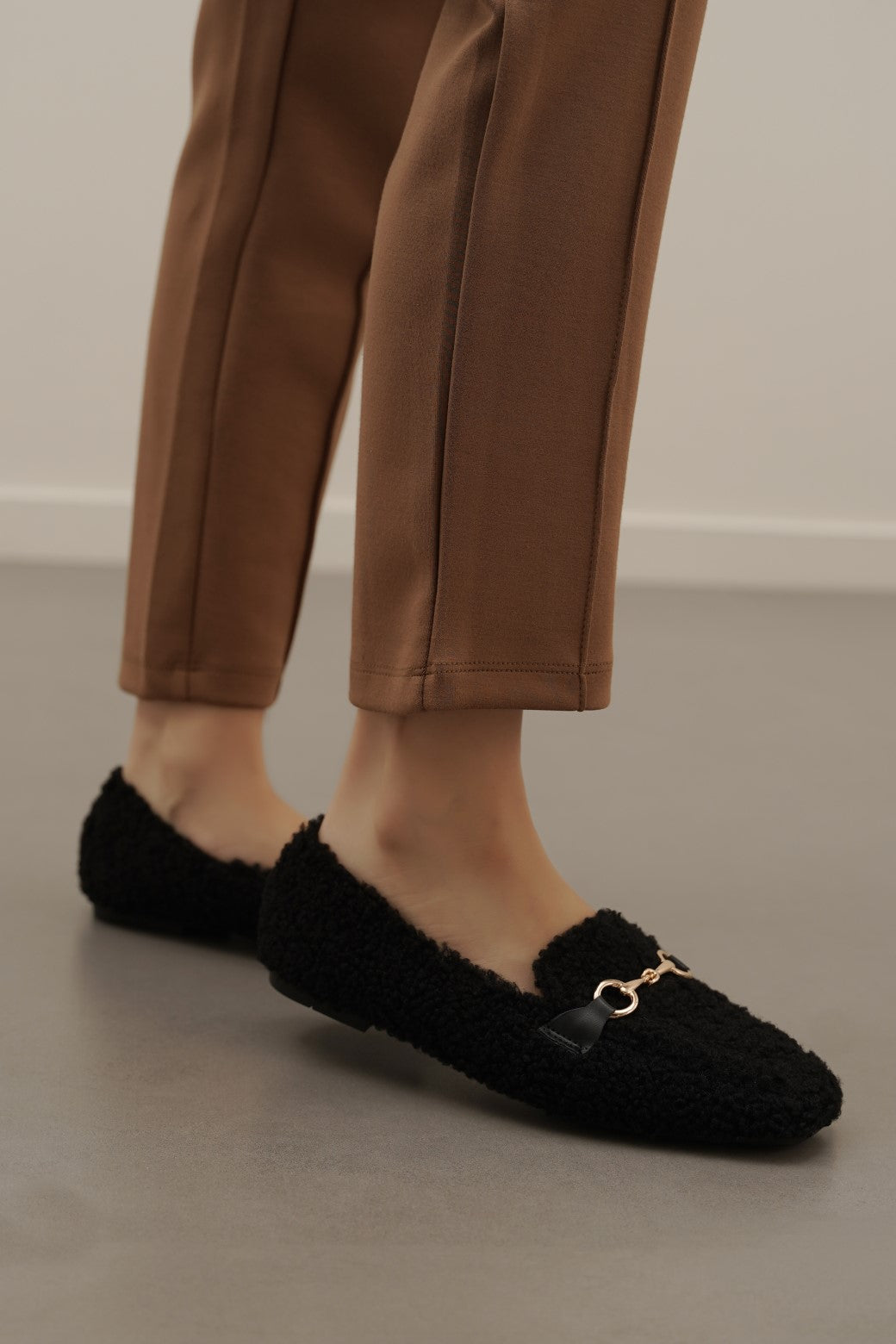 BLACK TEDDY FUR LOAFERS