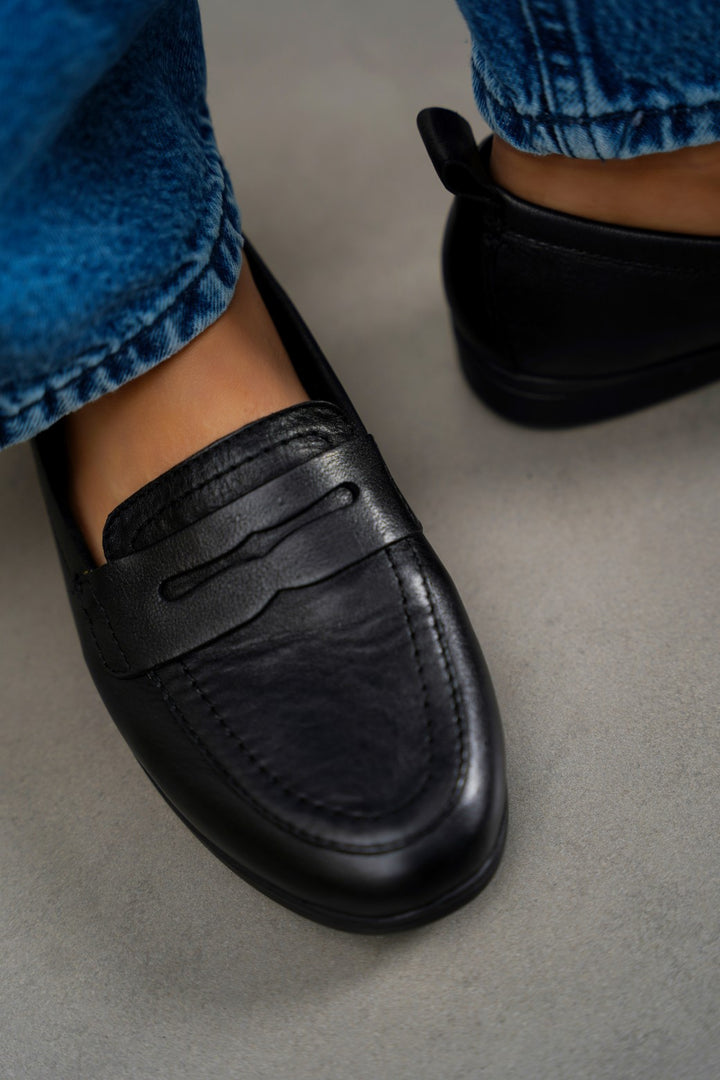 BLACK LEATHER MAMA LOAFERS