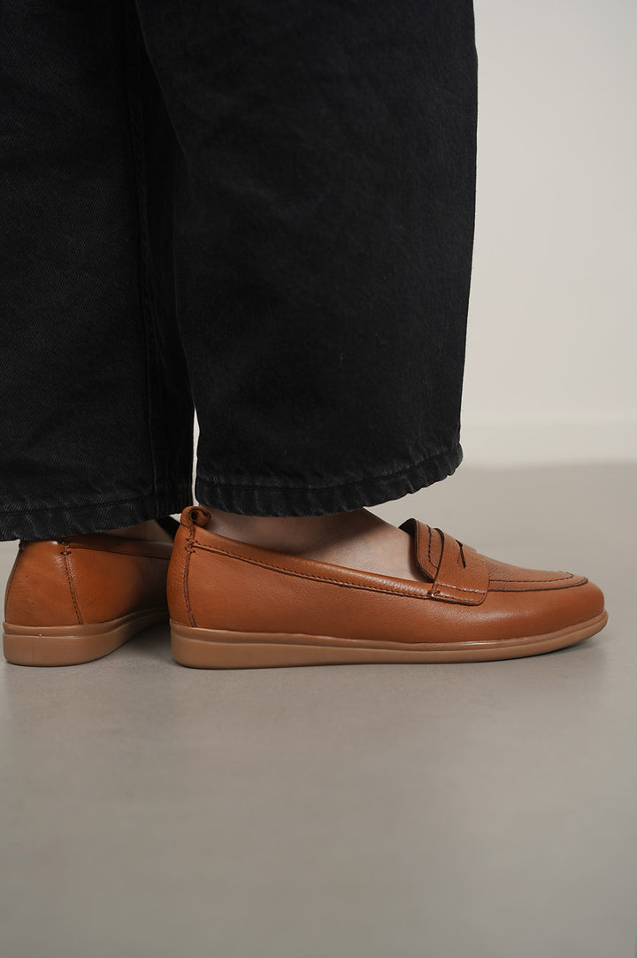 TAN LEATHER MAMA LOAFERS