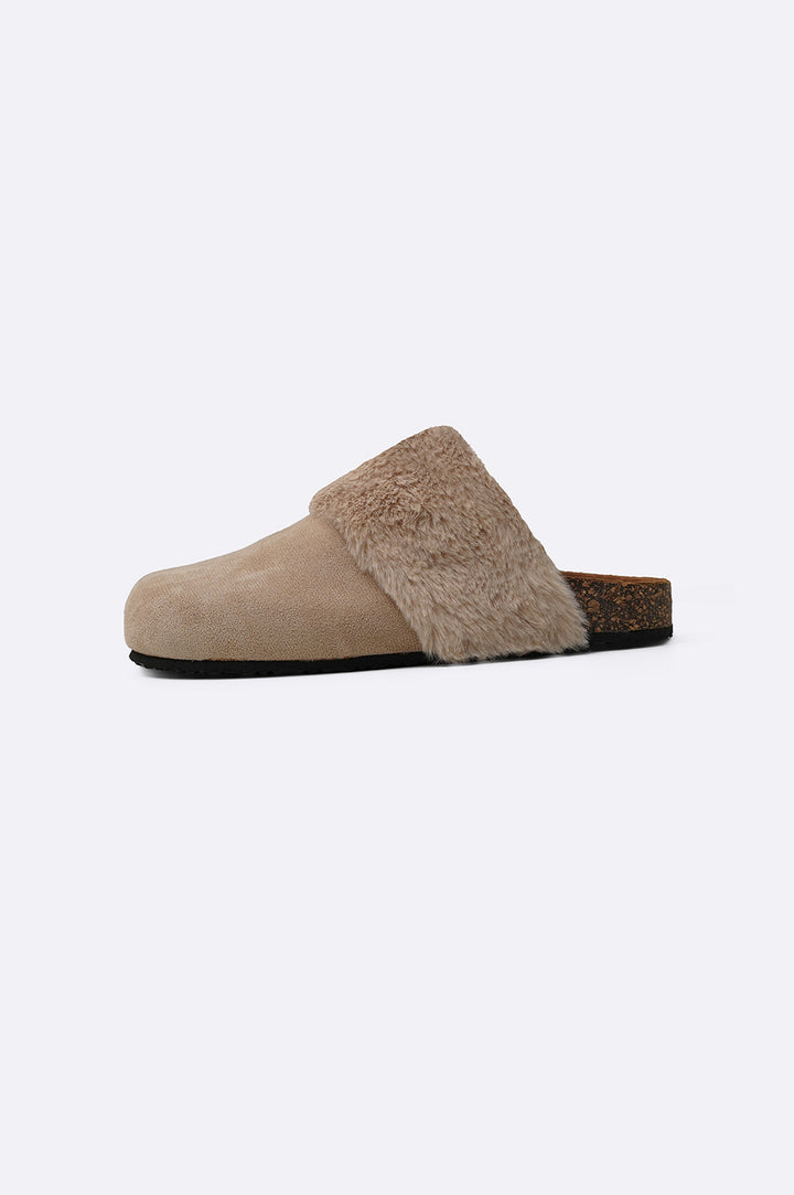 CREAM COSY FUR SLIPPERS