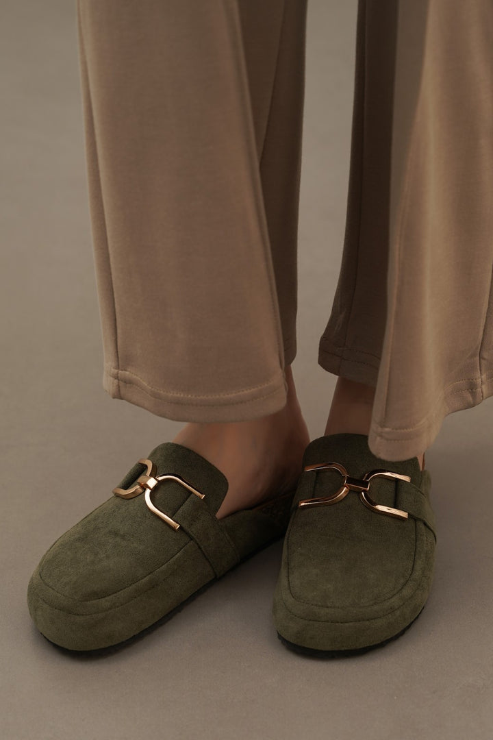 DARK GREEN FAUX SUEDE CLOGS