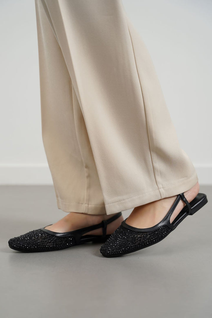 BLACK CRYSTAL SPRAY FLATS