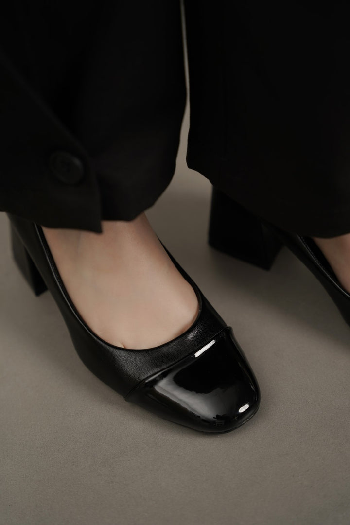 BLACK MAMA BLOCK HEEL PUMPS