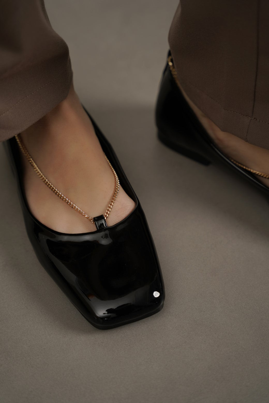 BLACK ANKLET BALLERINA FLATS