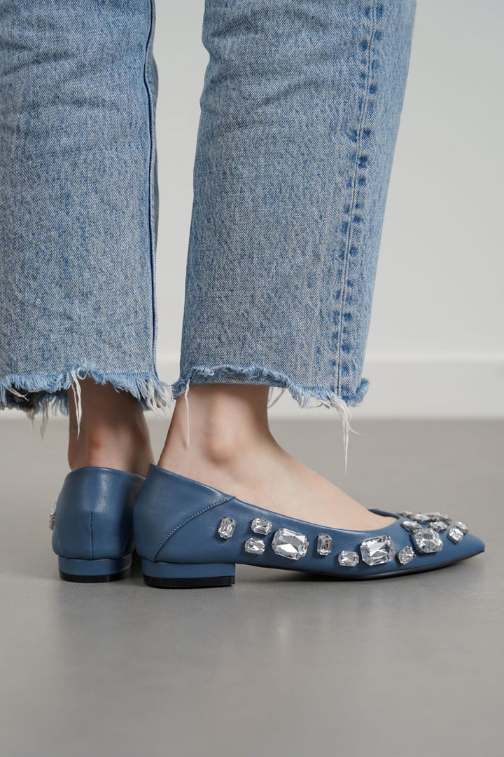 BLUE OVERSIZED STUD PUMPS