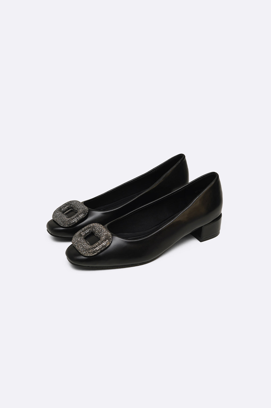 BLACK LYLA PUMPS