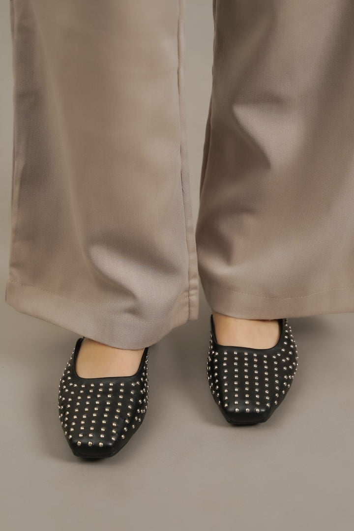 BLACK STUDDED SLINGBACK FLATS