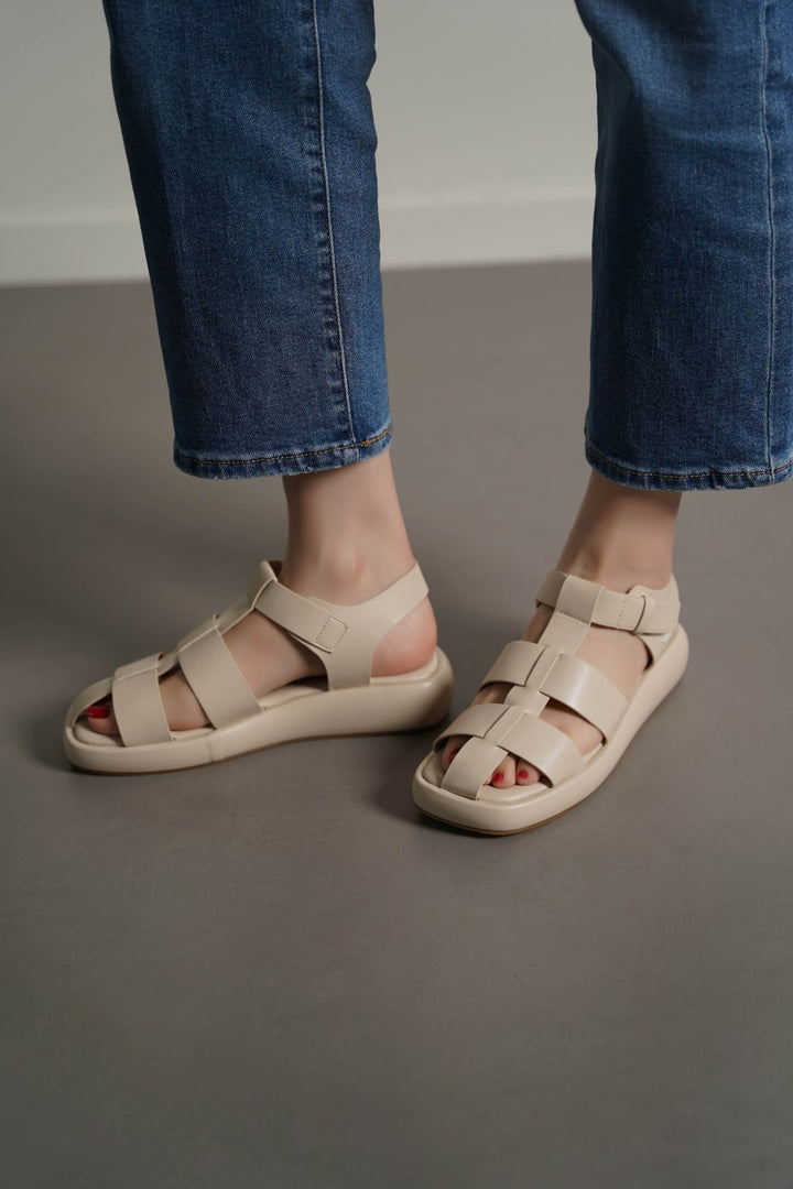 CREAM MAMA FISHERMAN SANDALS