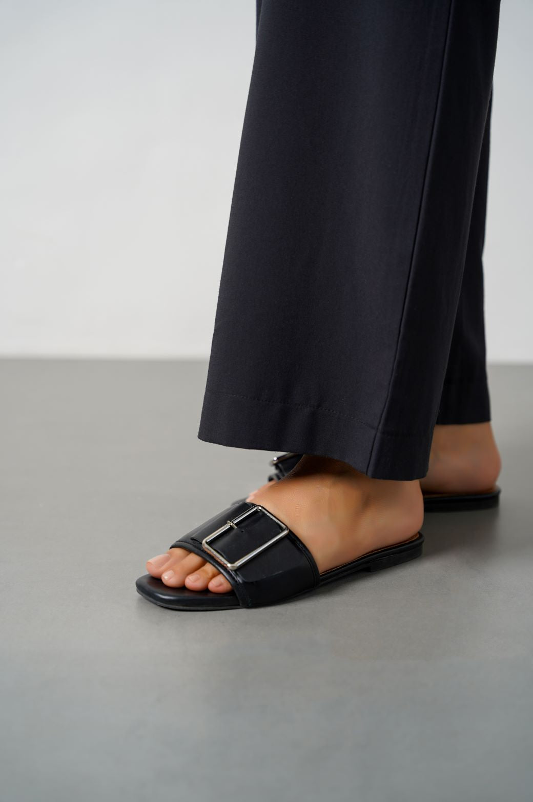 BLACK EMILE BUCKLE SLIDES