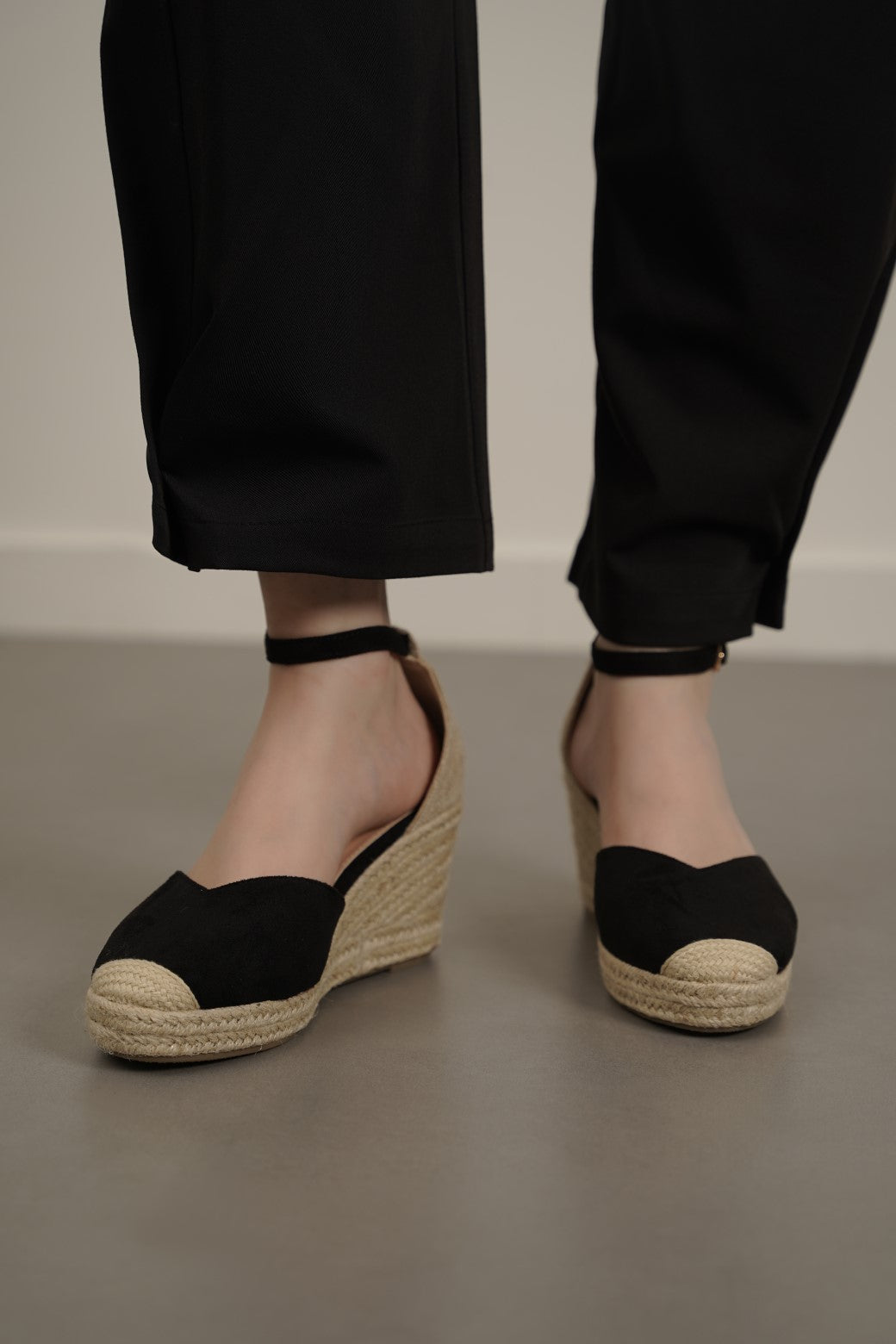 BLACK CLASSIC ESPADRILLE WEDGE