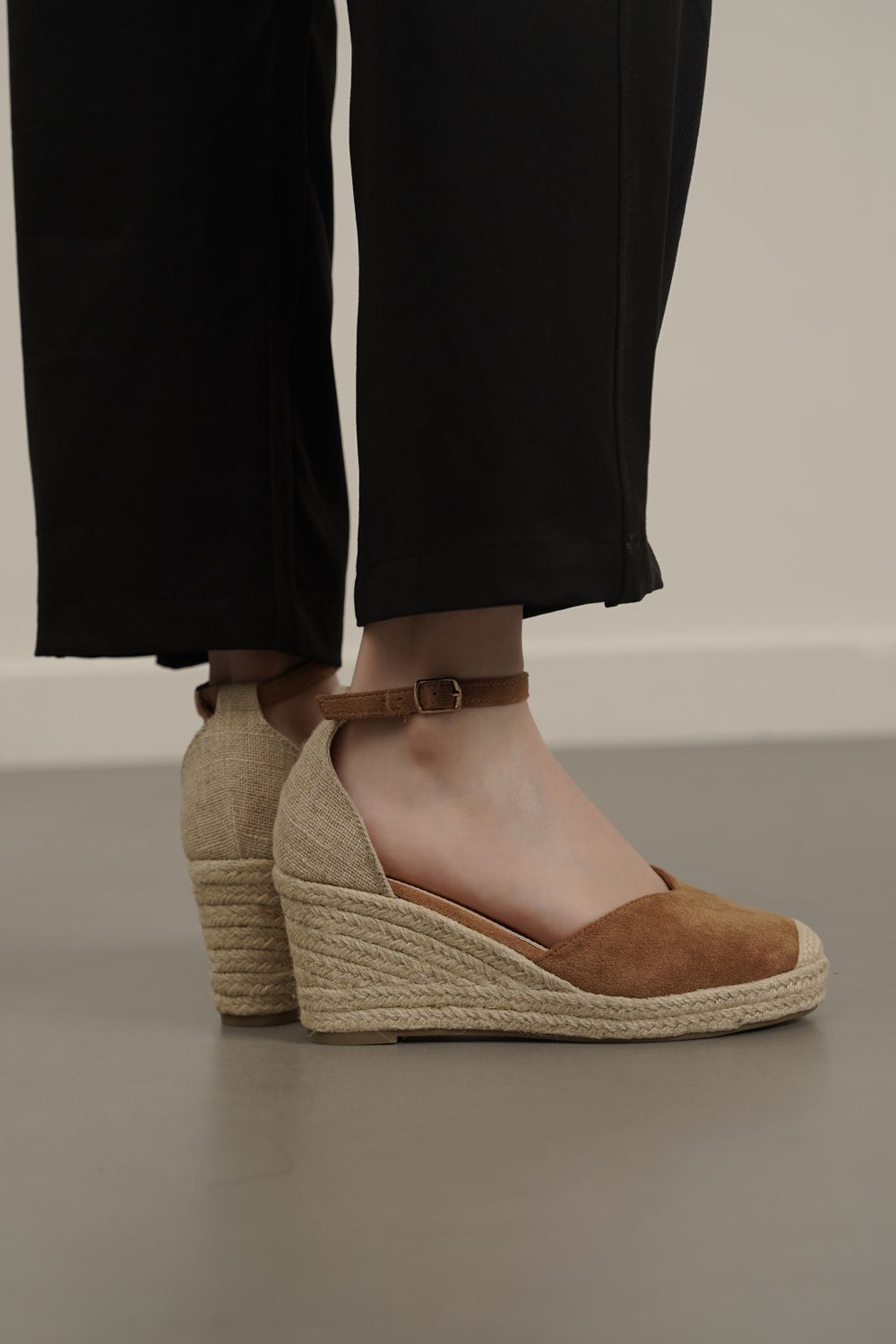 KHAKI CLASSIC ESPADRILLE WEDGE