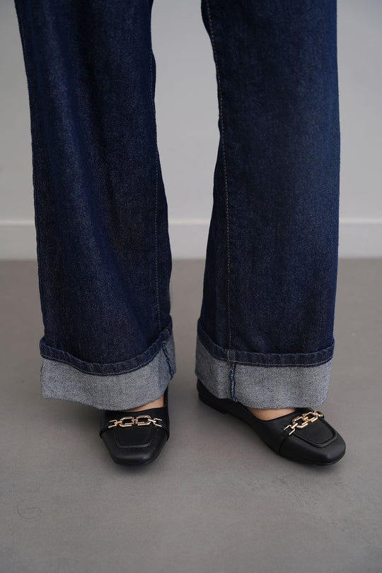 BLACK LEILA MAMA PUMPS