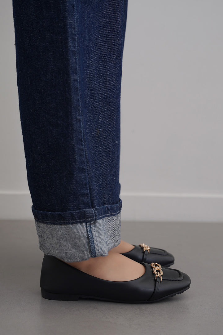 BLACK LEILA MAMA PUMPS