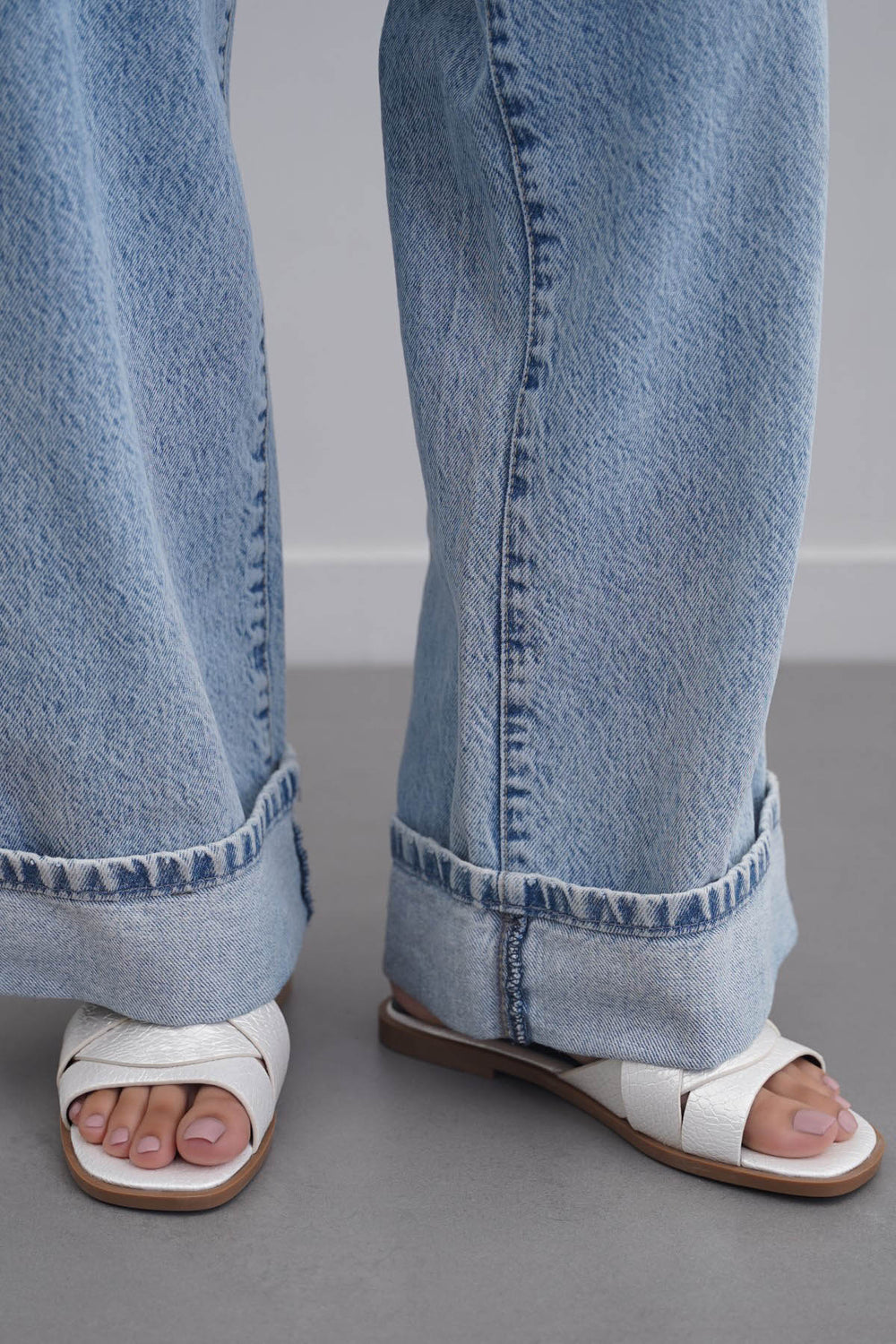 OFF WHITE PYTHON GLAZE SLIDES