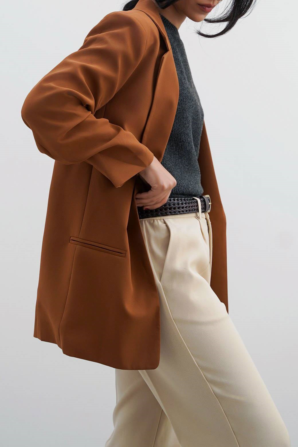 BROWN BASIC BLAZER WITH RUCHED SLEEVE